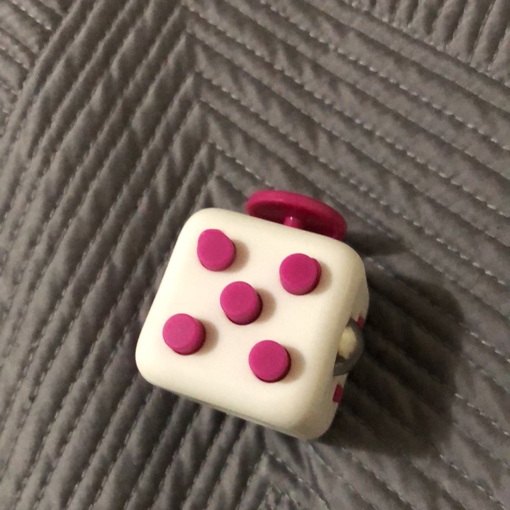 FIDGET CUBE! - Picture 2 of 7